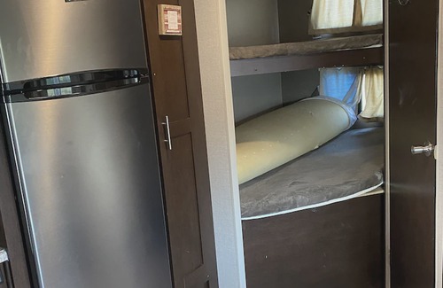 Skidmore Resort | Private RV with free parking