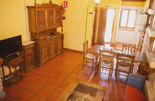 Horcajuelo de la Sierra Ski Chalet | Ideal for groups of 12 to 16 passengers who want to enjoy nature.