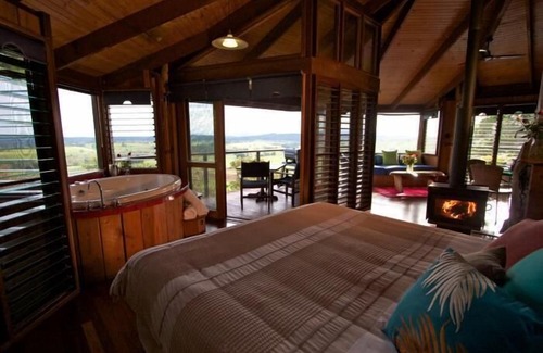 Peeramon Cabin | Mt Quincan Crater Retreat