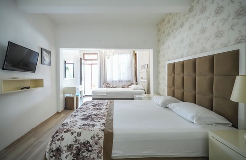 Golturkbuku Hotel | Dalgıç Otel Türkbükü