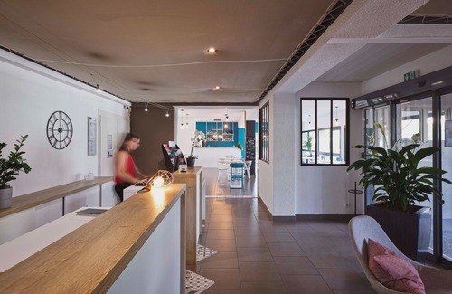 Saint-Genis-Laval Hotel | Kyriad Lyon Sud - Saint Genis Laval