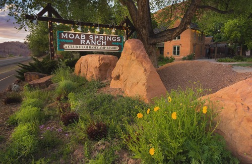 Moab Hotel | Moab Springs Ranch
