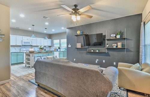 Highland Park House | Charming San Antonio Home about 4 Mi to Downtown