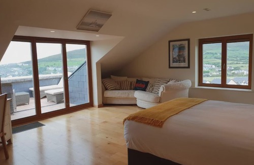 Dingle House | Fab View