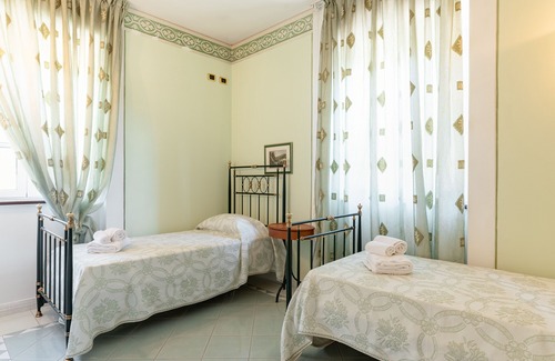 Diecimo Bed & Breakfast | Lucca Franco's Villa