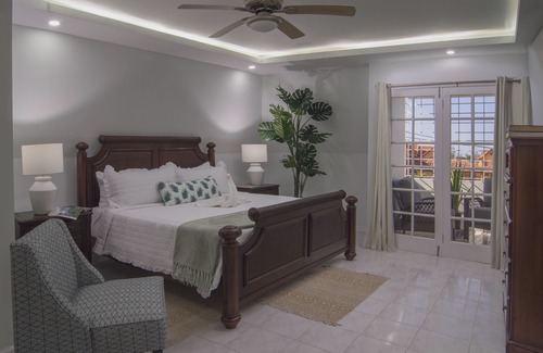 IronShore Estates Cottage | Alamanda Cottage at Serenity