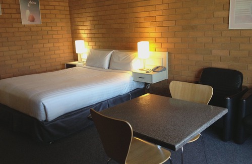 Essendon North Hotel | Essendon Motel