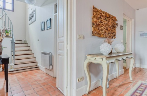 Neffies Bed & Breakfast | Maison Dix Chambres d'hôtes et Espace SPA Bien être