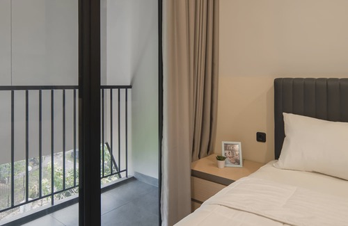 Binong Hotel | Cove Equatoria