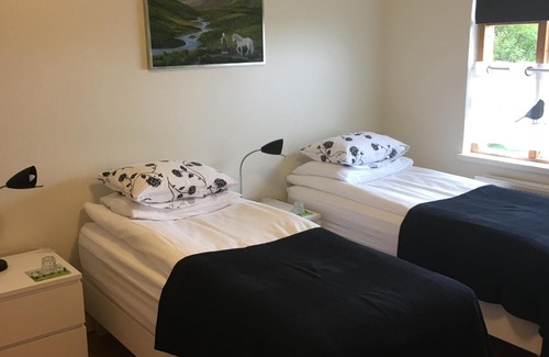 Adaldalur House | Öndólfsstaðir Farm B&B