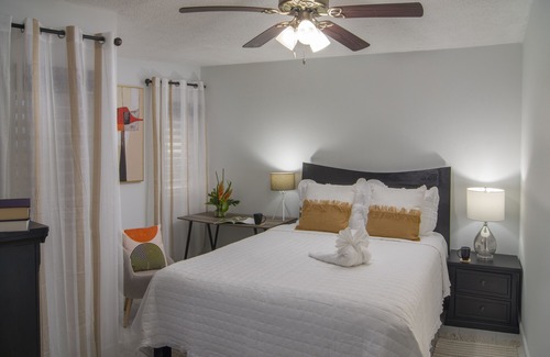 IronShore Estates Cottage | Alamanda Cottage at Serenity