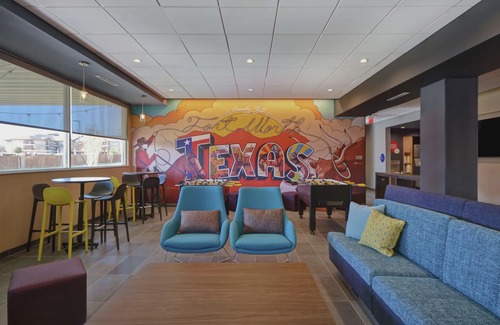 Fossil Creek Hotel | Tru by Hilton Fort Worth Fossil Creek