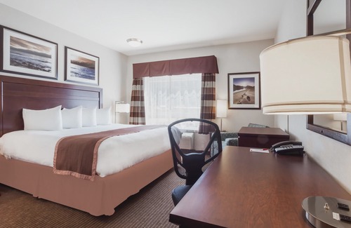 Creston Hotel | Ramada by Wyndham Creston