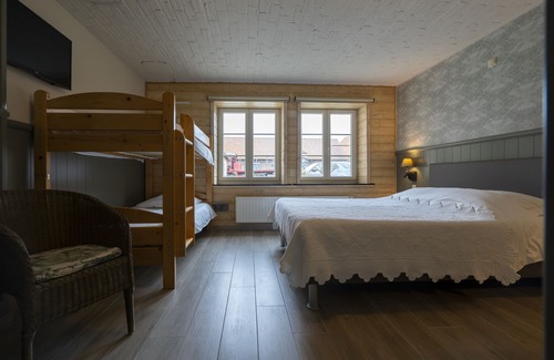 Oostvleteren Hotel | Gasthof Schraevenacker