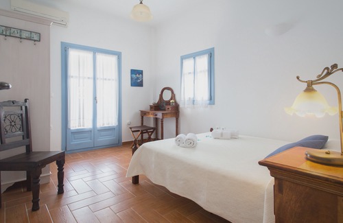 Agia Paraskevi House | Theros Houses Santorini