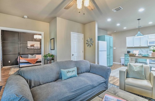 Highland Park House | Charming San Antonio Home about 4 Mi to Downtown