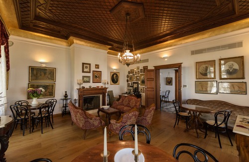 idhra Hotel | Cotommatae Hydra 1810