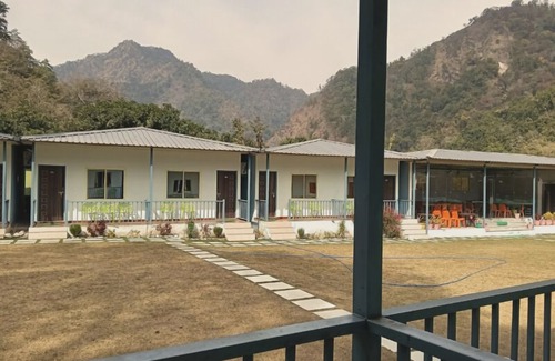 Paliyal Gaon Resort | Glorious Resort Rishikesh