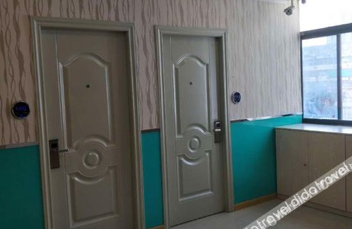 Huaqiang North Hotel | Seven Orange Hotel (Shenzhen Yannan Metro Station Huaqiang North Branch)