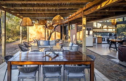 Sabiepark Cabin | Rixile Kruger Lodge