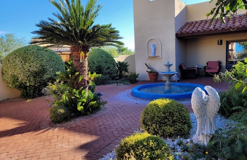 Montana Vista House | Green Valley, Gorgeous Mtn Views, Private pool