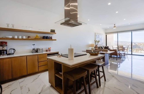 Pedregal Condo | Elite Ocean View Retreat+ Roof Pool