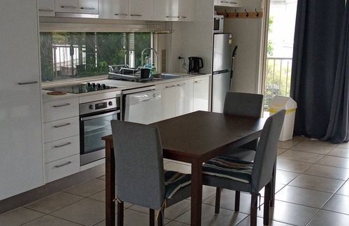 Nambour Apartment | spacious flat with views in Nambour