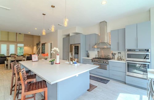 East Downtown Houston Villa | Charming home near stadiums downtown