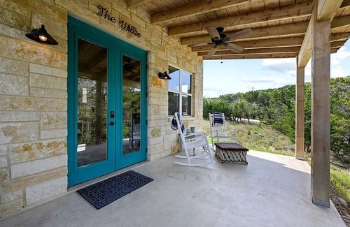 Dripping Springs Cottage | Private Romantic Cottage for an Unforgettable Couples Retreat to Texas Hill Country near Dripping Springs, Texas