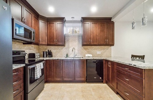 Fox Point Apartment | Vista Del Mar 596 - Lower Level Retreat