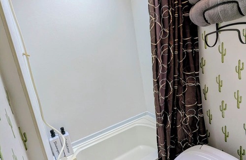 Tortolita House | Tranquil RV with AC in sunny Tucson