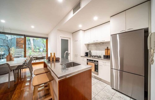 Kent Town Villa | ★Juniper on Rundle★Wifi✔︎Balcony✔︎Shopping✔︎Cafes