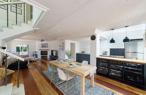 Torremolinos Ski Chalet | Casa Calma - Your Mediterranean Home Office (pet allowed)