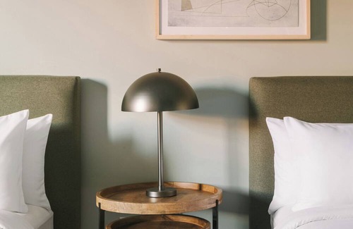 Newport Shores Hotel | Charming 1-bedroom with Two Queen Beds at hotel in awesome Newport Beach