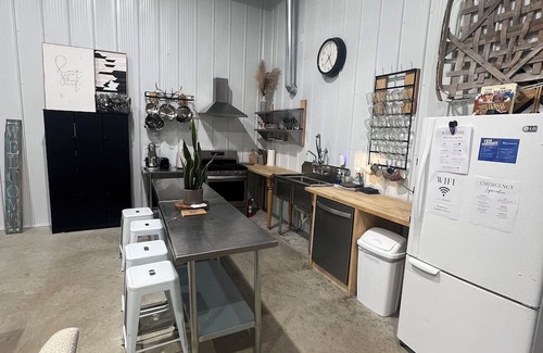 Decatur County Cabin | Charming lodge retreat with lake views.