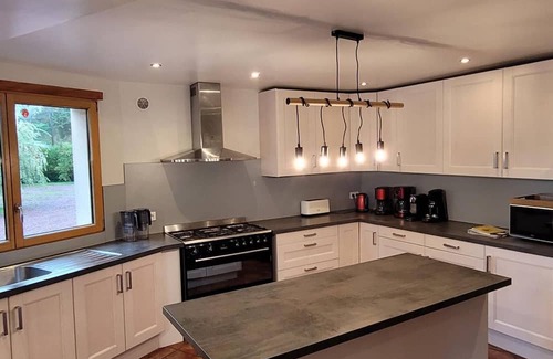 Isigny-le-Buat Cottage | Large house with private pool and pets allowed near Mont St-Michel