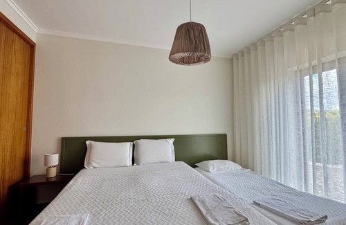 Seia Hotel | Mountain View Triple Room | Raízes da Vinha - Serra da Estrela, Seia