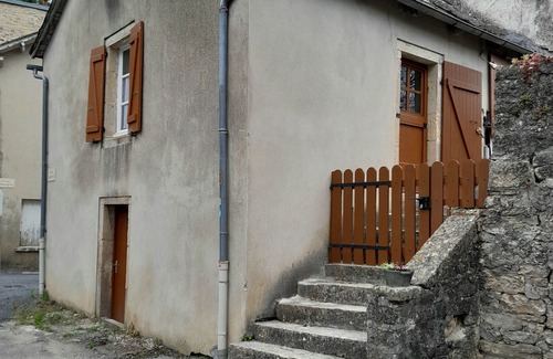 Gaillac-d'Aveyron House | Holiday Home 'La Petite Authentique' with Private Terrace