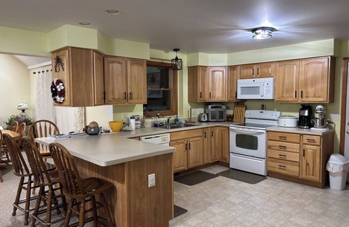 Lupton House | The Eagles Lookout on Sage Lake