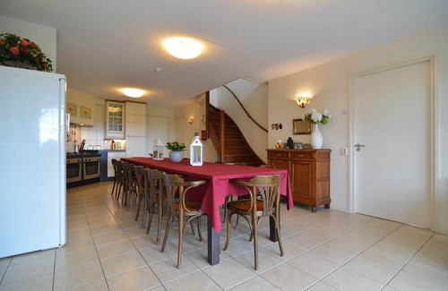 Noordbeemster House | Holiday Home in Noordbeemster with Bubble Bath