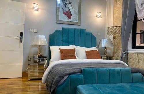 Limbe House | 5 Start luxury rooms with presidential Comfort well equipped