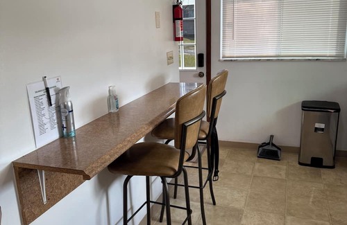 Washington House | Charming 2-Bedroom Ranch Style Home With Spacious Backyard in Washington PA