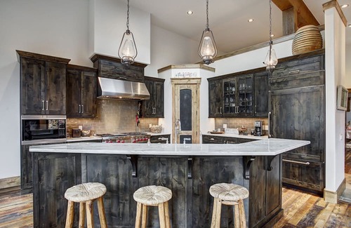 Peak 8 Villa | Breckenridge 101 - Four Bedroom Villa, Sleeps 12