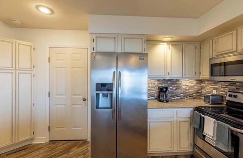 Table Rock Villa | Large 3 BR/2.5BTH Villa
