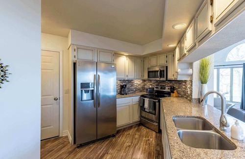 Table Rock Villa | Large 3 BR/2.5BTH Villa