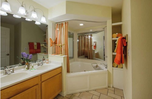 Branson Resort | Sleeps 6! 2 sep. spaces: KING beds, FULL baths, & kitchens for more privacy!