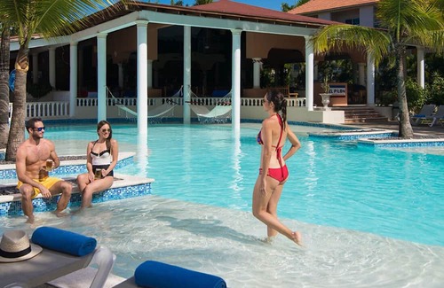 Los Brazos Apartment | Lifestyle Holidays Vacation Resort - Beach Studio - Presidential Suites