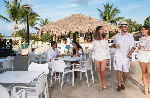 Los Brazos Apartment | Lifestyle Holidays Vacation Resort - Beach Studio - Presidential Suites