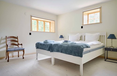 Mariefred Other | Spectacular 6-bed house in beautiful manor park