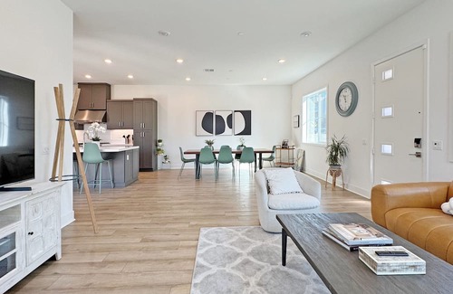 Lake Forest House | Fabulous 4-bedroom house with AC in irvine Lake Forest